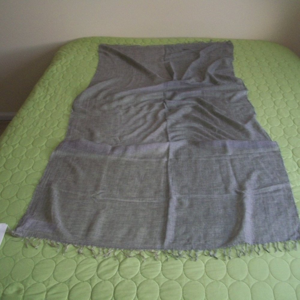 NWT Comptoir Des Cotonniers Light Grey Scarf